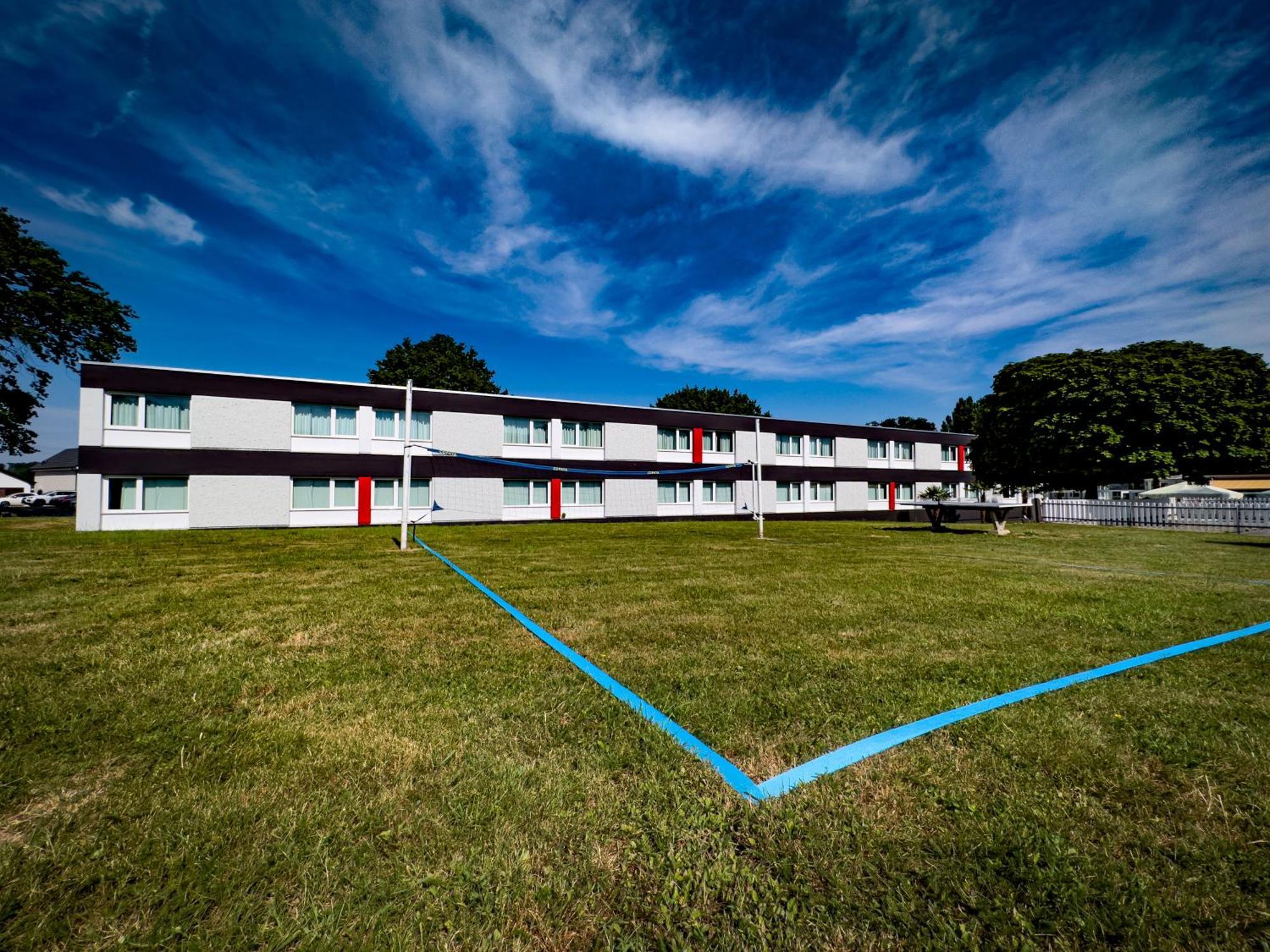 Ibis 3 Lacs Neuchatel Thielle Dış mekan fotoğraf